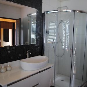 Queen Suite Pool View